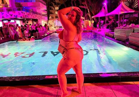 Nagie wyciekłe zdjęcie OnlyFans od Mollynonsense