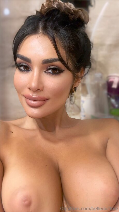 Nagie wyciekłe zdjęcie OnlyFans od Belledollfree