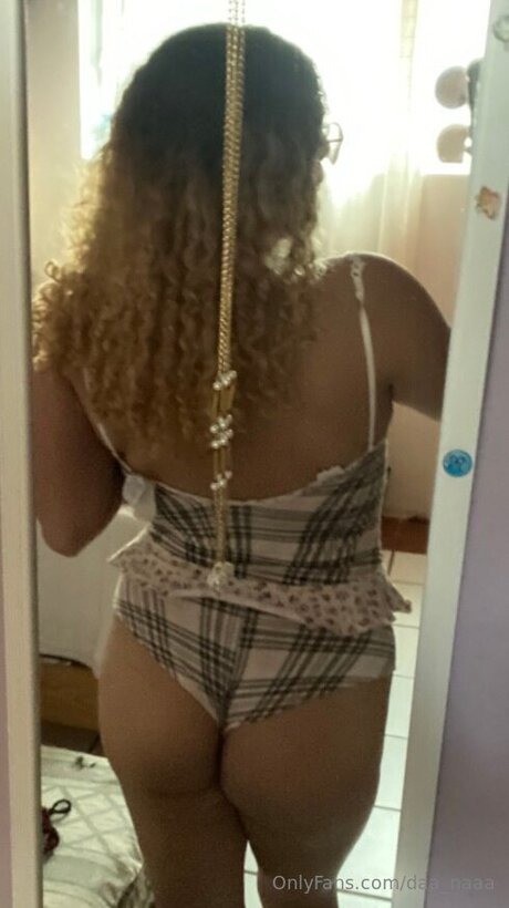 Nagie wyciekłe zdjęcie OnlyFans od Daa Naaa