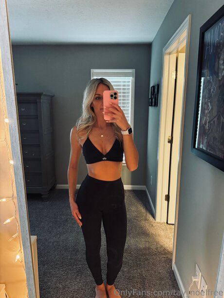 Nagie wyciekłe zdjęcie OnlyFans od Tay Noelfree