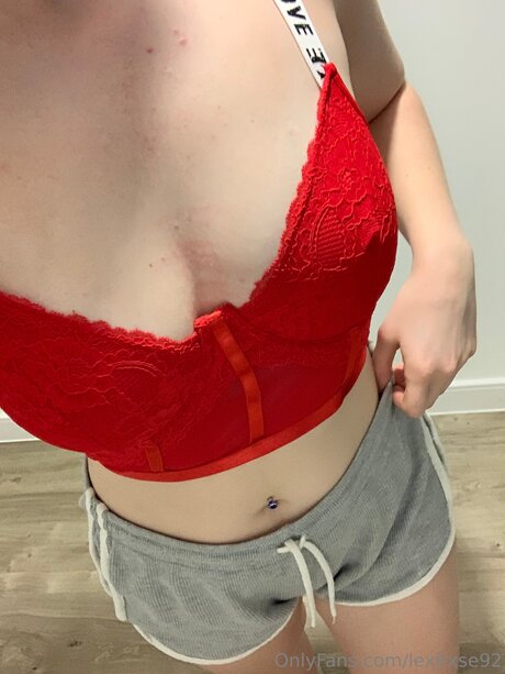 Nagie wyciekłe zdjęcie OnlyFans od Lexirxse92