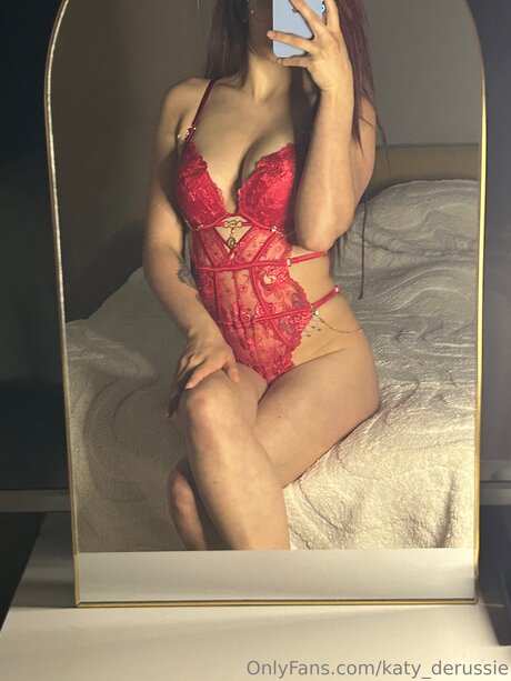 Nagie wyciekłe zdjęcie OnlyFans od Katy Derussie