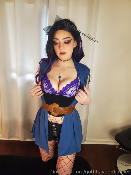 Nagie wyciekłe zdjęcie OnlyFans od Gothflavoredjiggles