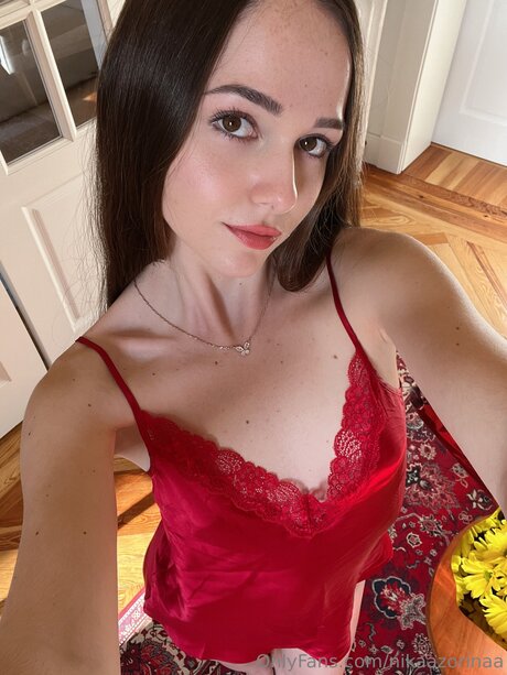 Nagie wyciekłe zdjęcie OnlyFans od Nikaazorinaa
