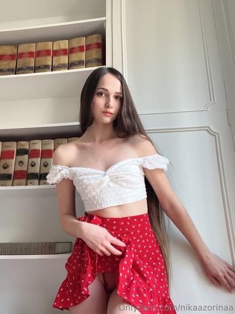 Nagie wyciekłe zdjęcie OnlyFans od Nikaazorinaa