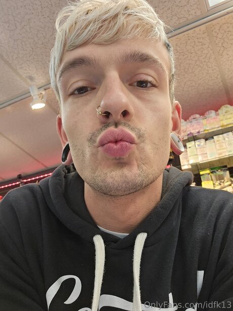 Nagie wyciekłe zdjęcie OnlyFans od Idfk13