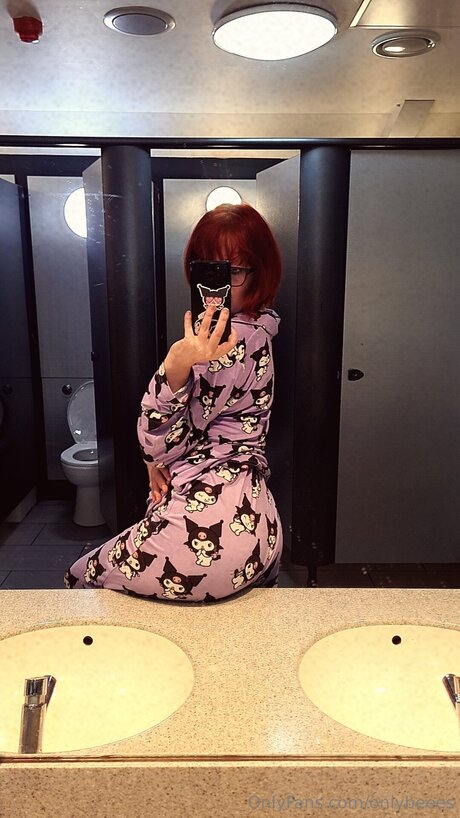 Nagie wyciekłe zdjęcie OnlyFans od Onlybeees