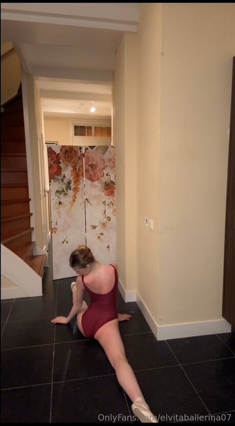 Nagie wyciekłe zdjęcie OnlyFans od Elvitaballerina07