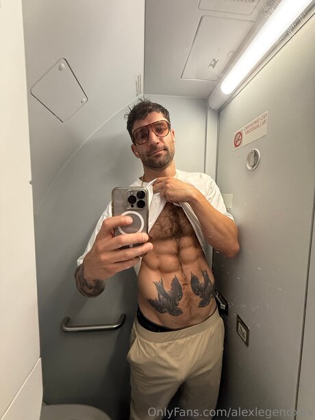 Nagie wyciekłe zdjęcie OnlyFans od Alexlegendxxx