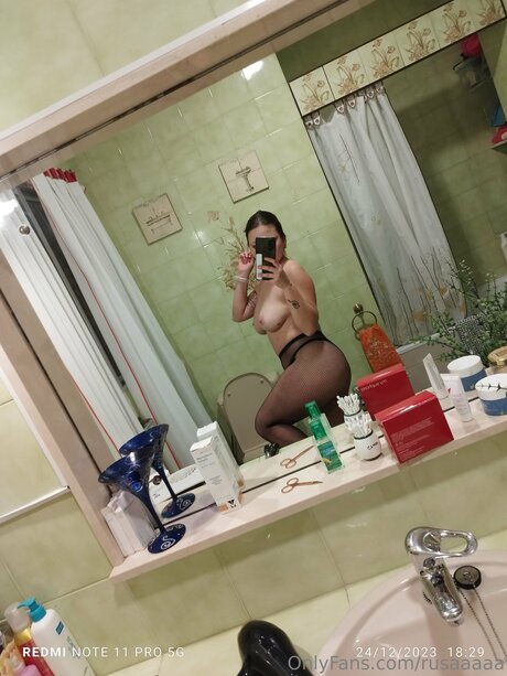 Nagie wyciekłe zdjęcie OnlyFans od Rusaaaaa