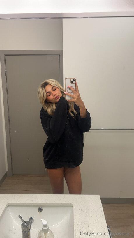 Nagie wyciekłe zdjęcie OnlyFans od Estee1