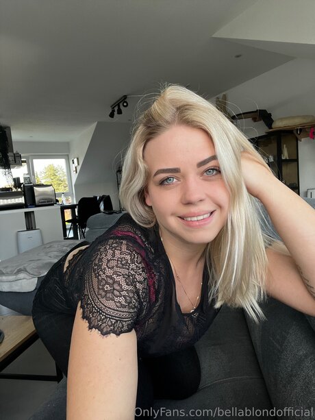 Bellablondofficial