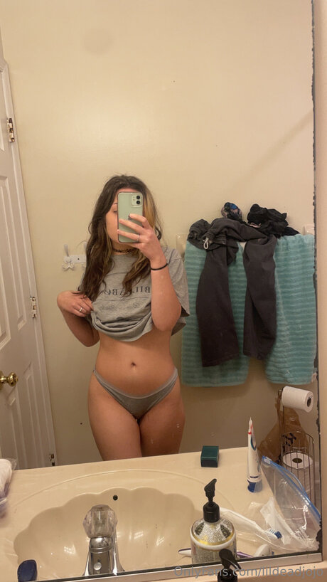 Nagie wyciekłe zdjęcie OnlyFans od Lildeadjojo