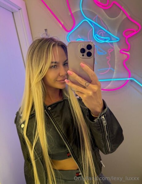 Nagie wyciekłe zdjęcie OnlyFans od Lexy Luxxx