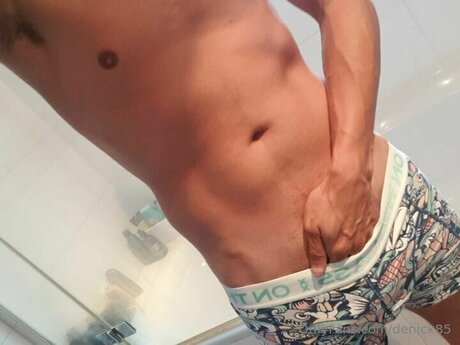Nagie wyciekłe zdjęcie OnlyFans od Denick85