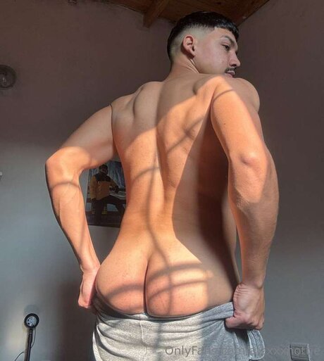 Alexxxhottie