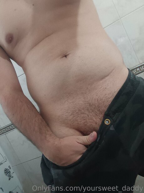 Nagie wyciekłe zdjęcie OnlyFans od Yoursweet Daddy