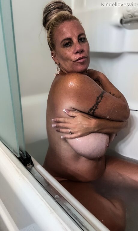 Nagie wyciekłe zdjęcie OnlyFans od Kindellovesvip