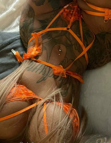 Nagie wyciekłe zdjęcie OnlyFans od Schwarzemamba89