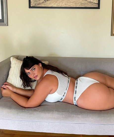 Nagie wyciekłe zdjęcie OnlyFans od Bellaagolden