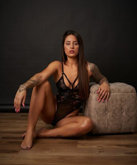 Nagie wyciekłe zdjęcie OnlyFans od Cami Barigozzi
