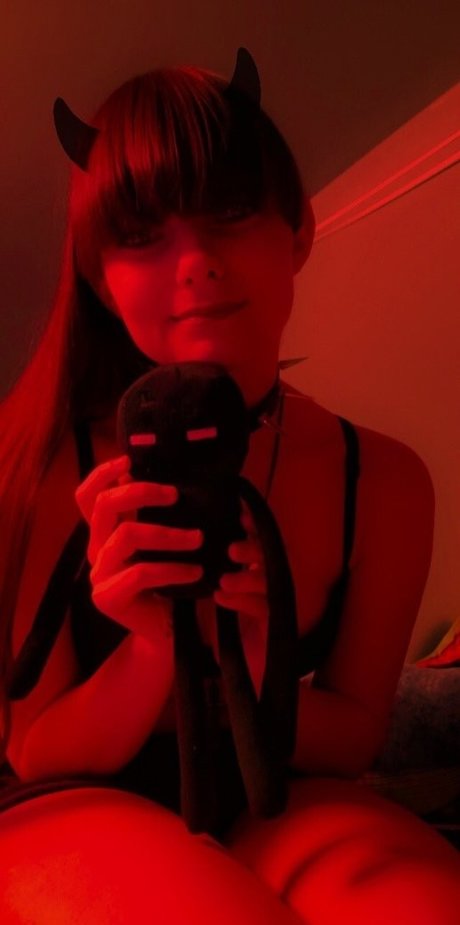 Nagie wyciekłe zdjęcie OnlyFans od Morbid Mist