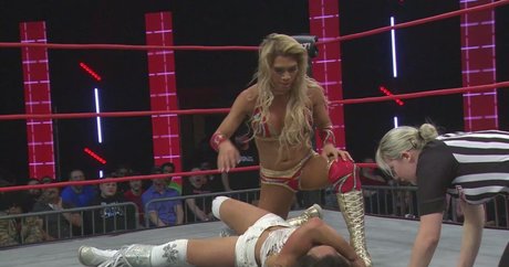 Nagie wyciekłe zdjęcie OnlyFans od Mickie James