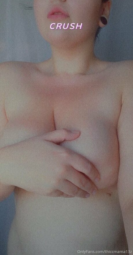 Nagie wyciekłe zdjęcie OnlyFans od Thiccmama13z