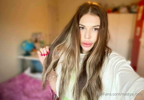 Nagie wyciekłe zdjęcie OnlyFans od Sofaukr