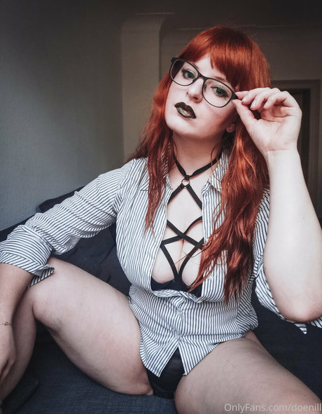 Nagie wyciekłe zdjęcie OnlyFans od Doenill