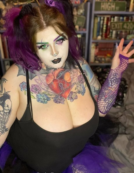 Nagie wyciekłe zdjęcie OnlyFans od Crystallizedfairy