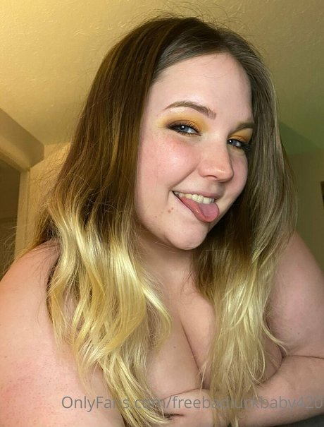 Nagie wyciekłe zdjęcie OnlyFans od Freebadluckbaby420