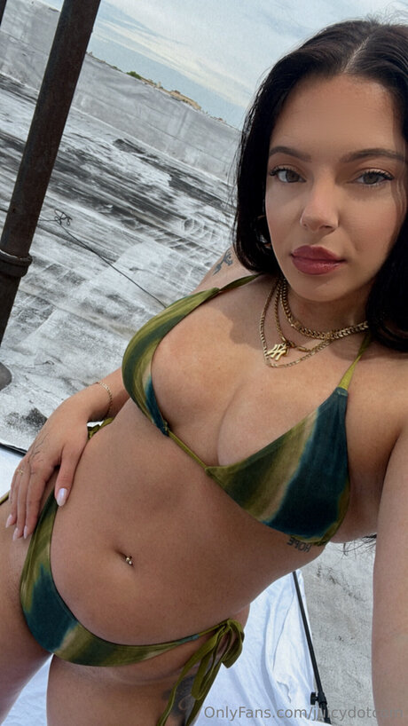 Nagie wyciekłe zdjęcie OnlyFans od Juicydotcom