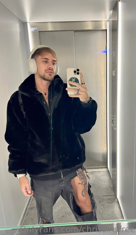 Nagie wyciekłe zdjęcie OnlyFans od Chrissinsfree