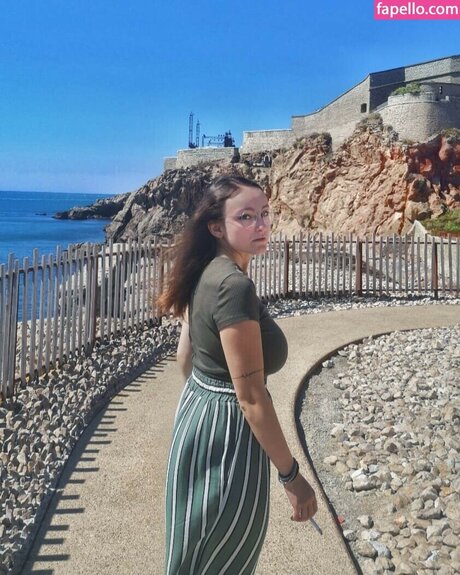 Nagie wyciekłe zdjęcie OnlyFans od Oryvllmiee