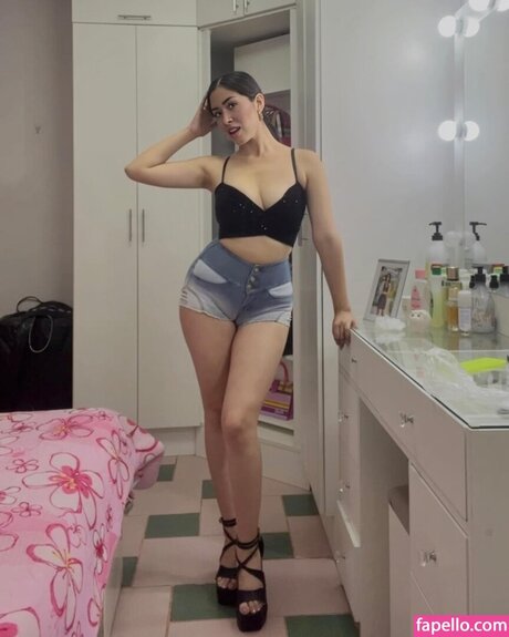 Maricel Freire Hotwife