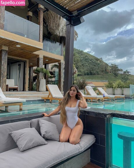 Maricel Freire Hotwife