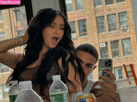 Nagie wyciekłe zdjęcie OnlyFans od Leah Kateb
