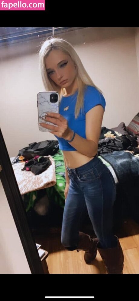 Nagie wyciekłe zdjęcie OnlyFans od Kelly Lyn