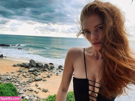 Nagie wyciekłe zdjęcie OnlyFans od Alexina Graham