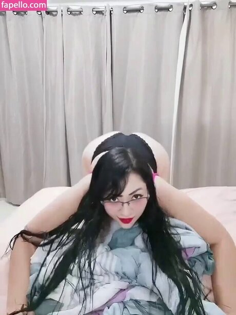 Nagie wyciekłe zdjęcie OnlyFans od Virydinthemirror