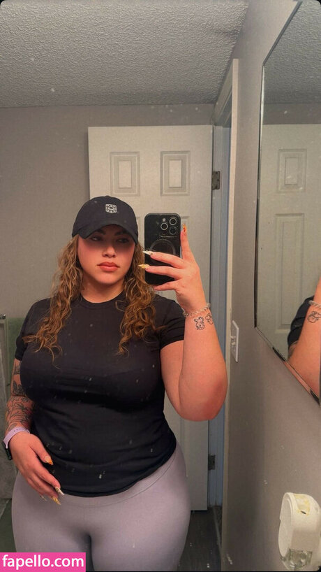 Nagie wyciekłe zdjęcie OnlyFans od Mikayla Shea