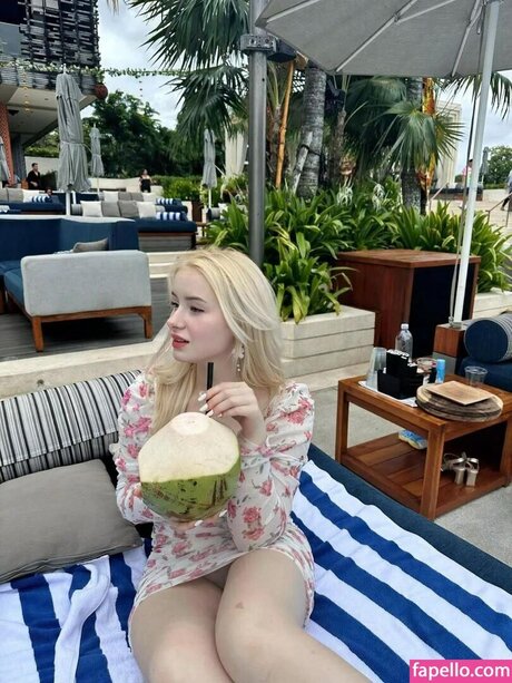 Nagie wyciekłe zdjęcie OnlyFans od Bulebarbieofficial
