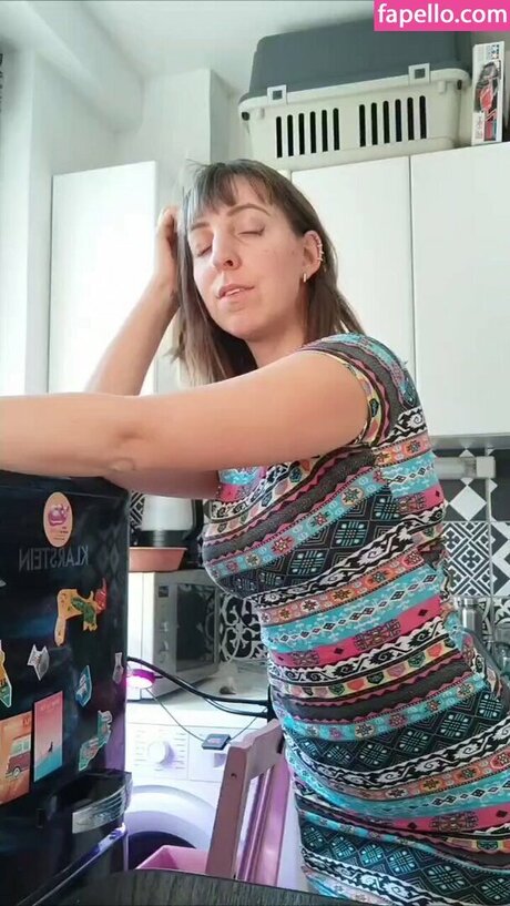 Nagie wyciekłe zdjęcie OnlyFans od Rea Doren