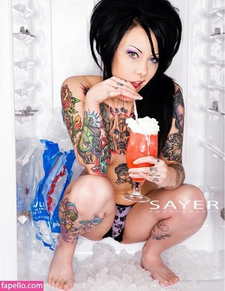MeGaN MaSsACrE