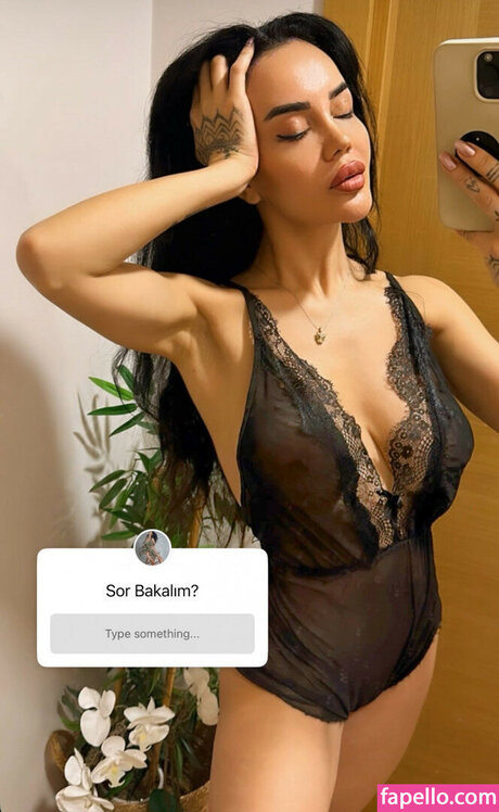 Melek Özçağan