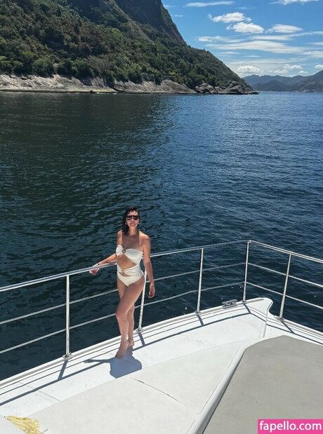 Camila Rodrigues