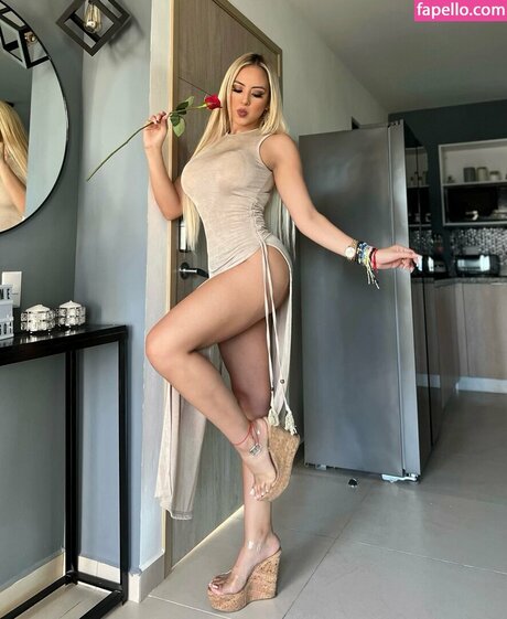 Nagie wyciekłe zdjęcie OnlyFans od Kimy Leveron