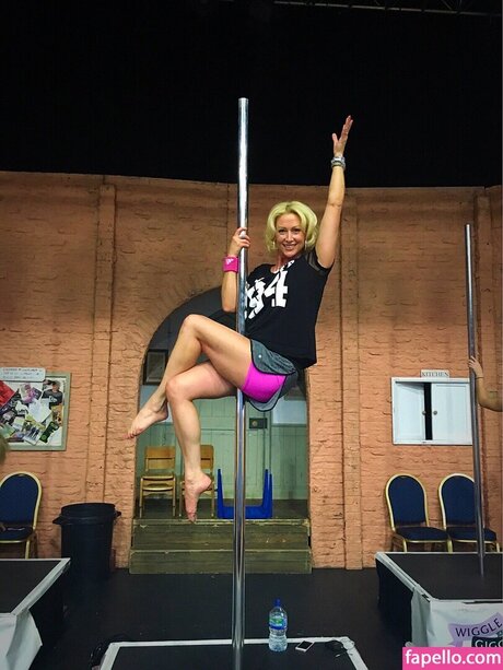 Nagie wyciekłe zdjęcie OnlyFans od Faye Tozer