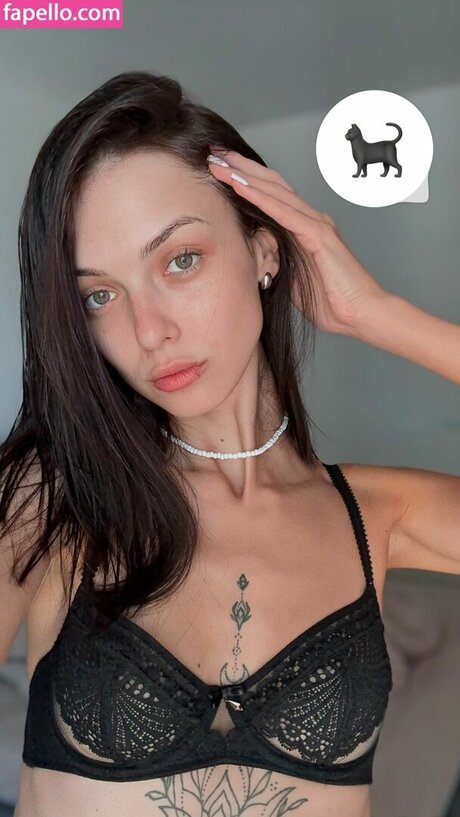 Iambellahex